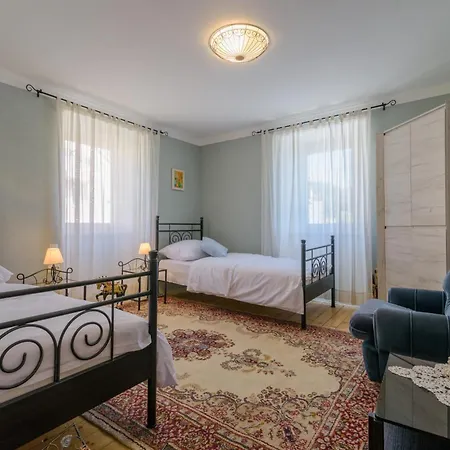 Feriehus Family Friendly House With A Swimming Pool Zedno, Ciovo - 23762