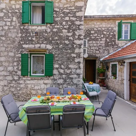Family Friendly House With A Swimming Pool Zedno, Ciovo - 23762 Feriehus Trogir