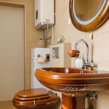 Family Friendly House With A Swimming Pool Zedno, Ciovo - 23762 Feriehus