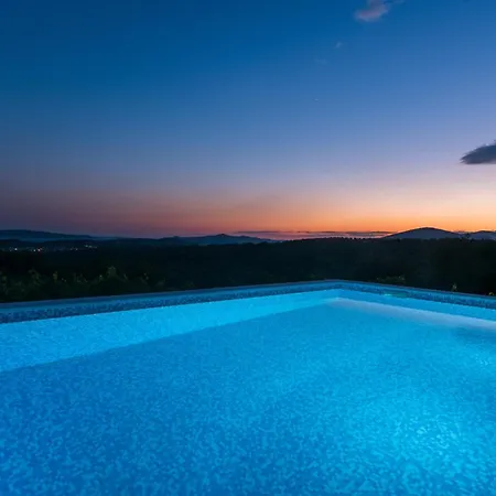 Family Friendly House With A Swimming Pool Zedno, Ciovo - 23762 Feriehus Trogir